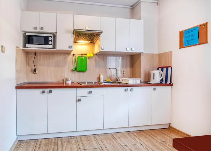 Marina أوستروفو